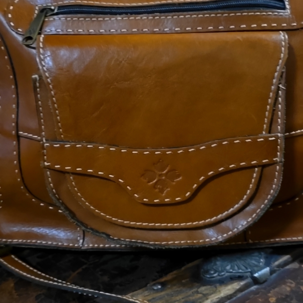 Patricia Nash purse - Picture 2 of 14